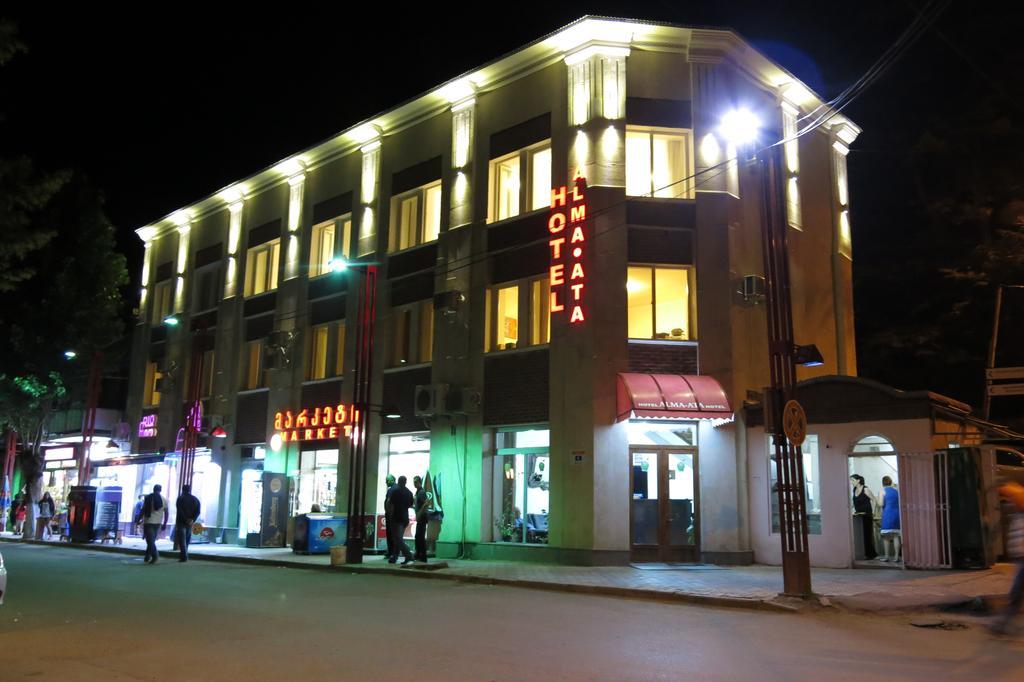 Alma-Ata Hotel Bordschomi Exterior foto