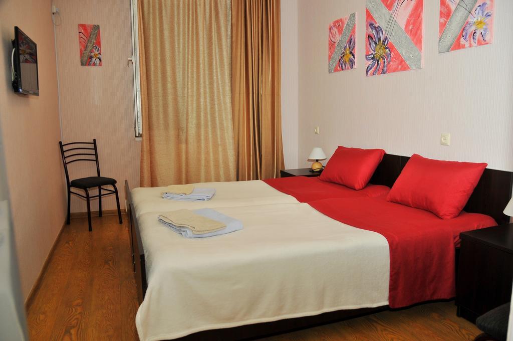 Alma-Ata Hotel Bordschomi Zimmer foto