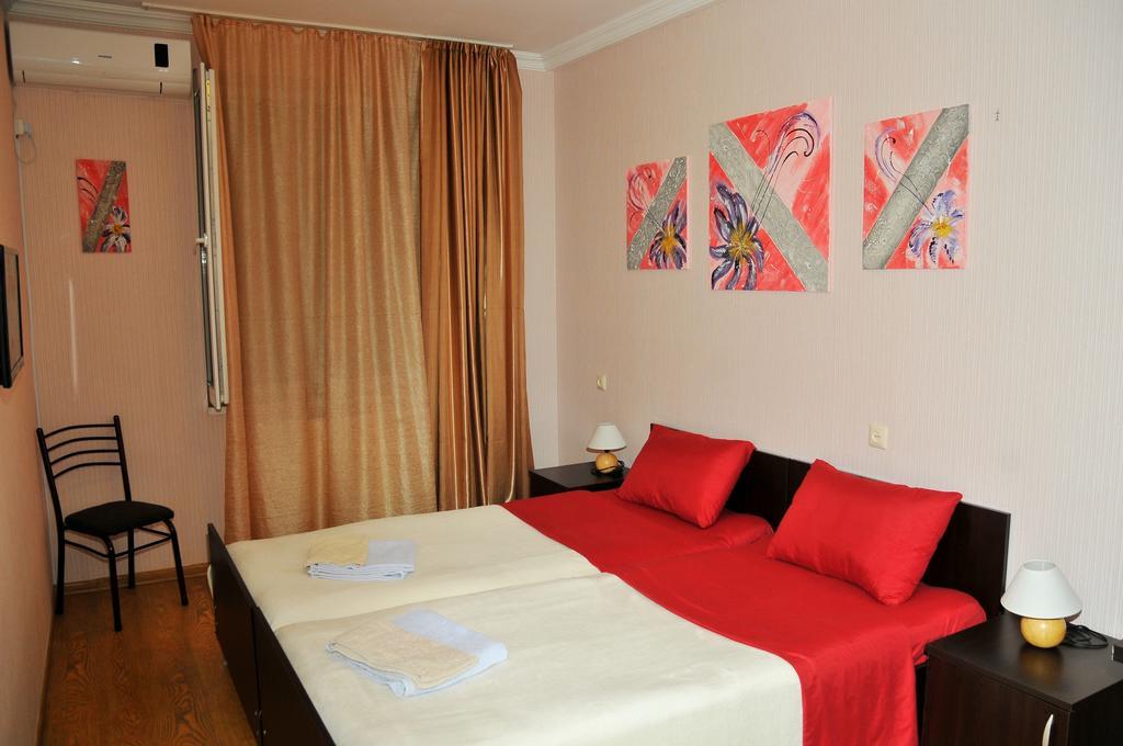 Alma-Ata Hotel Bordschomi Zimmer foto