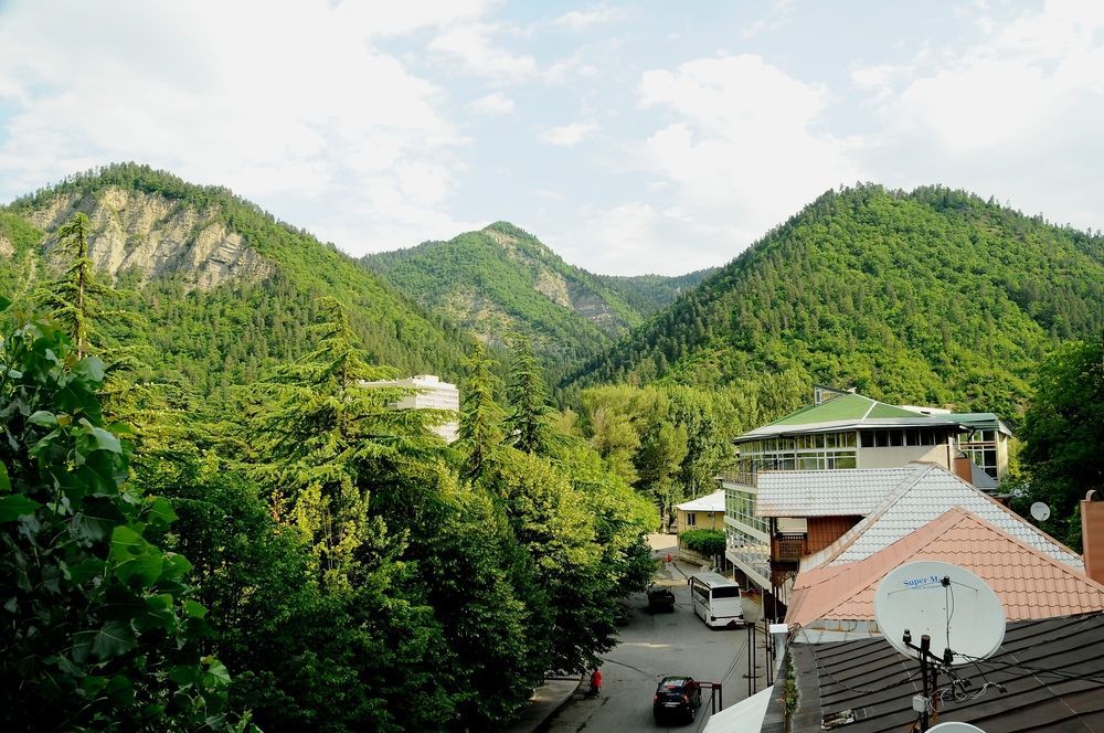 Alma-Ata Hotel Bordschomi Exterior foto